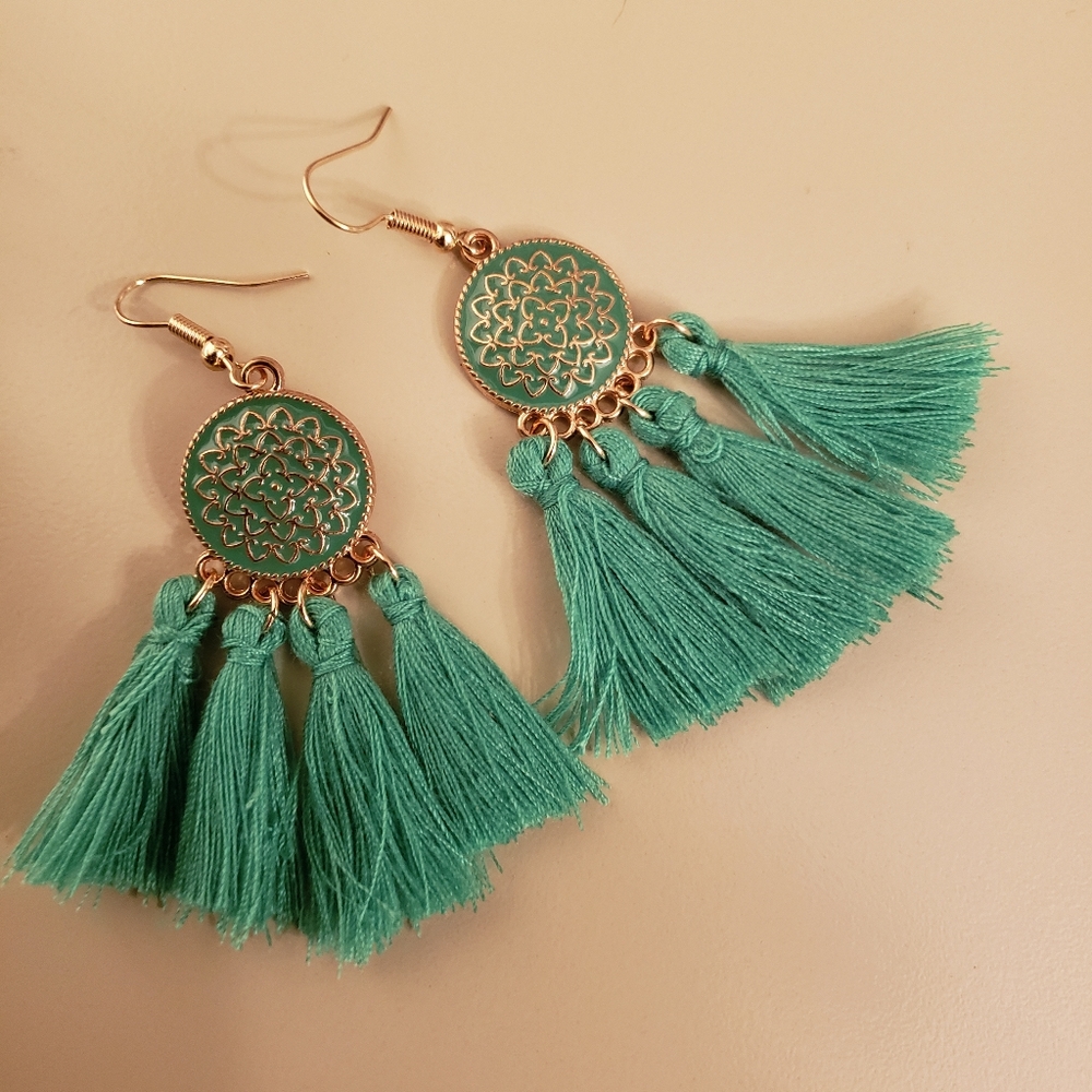 NWOT Green Tassel Drop Earrings